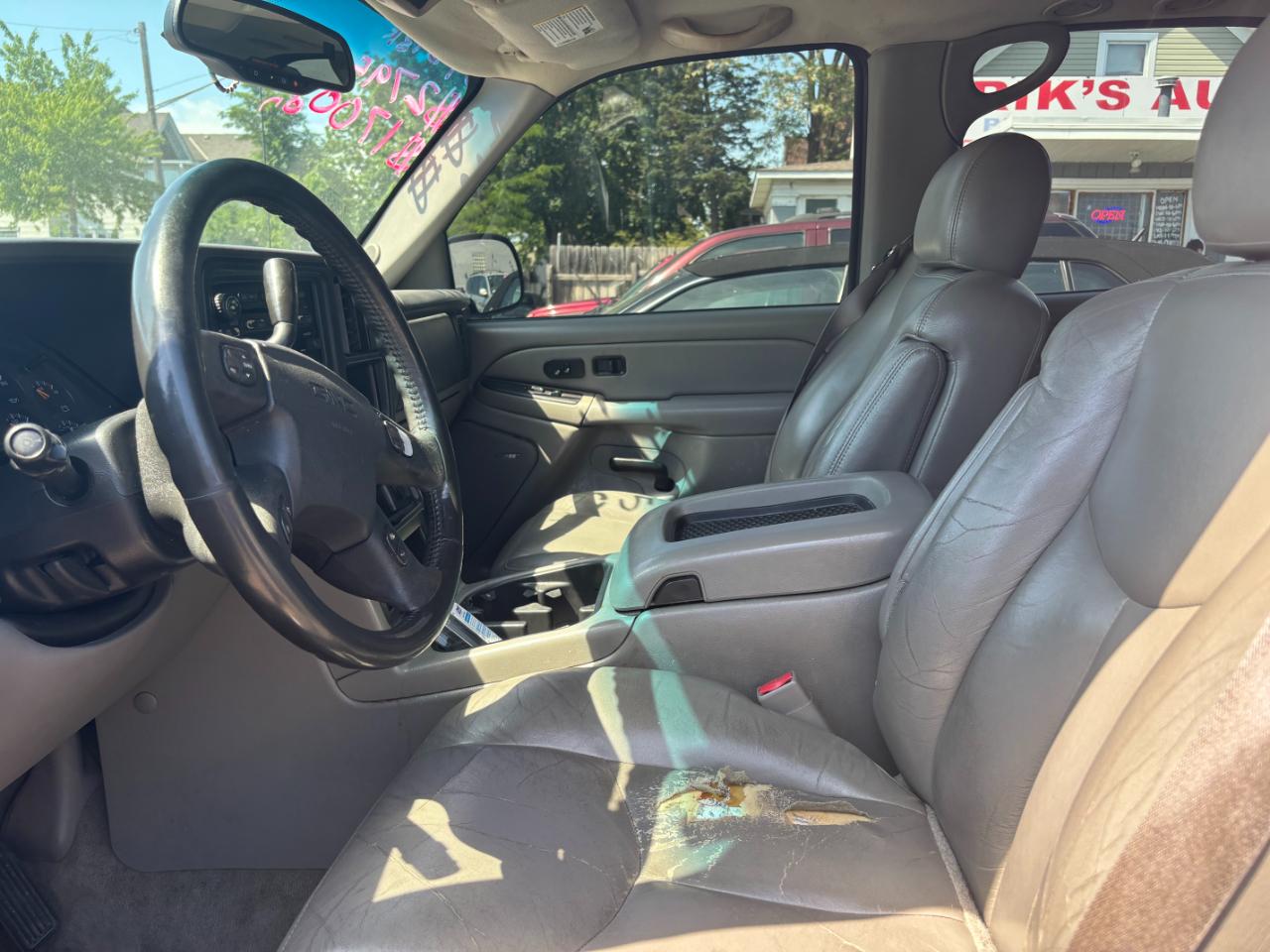 GMC Yukon 4WD 2004