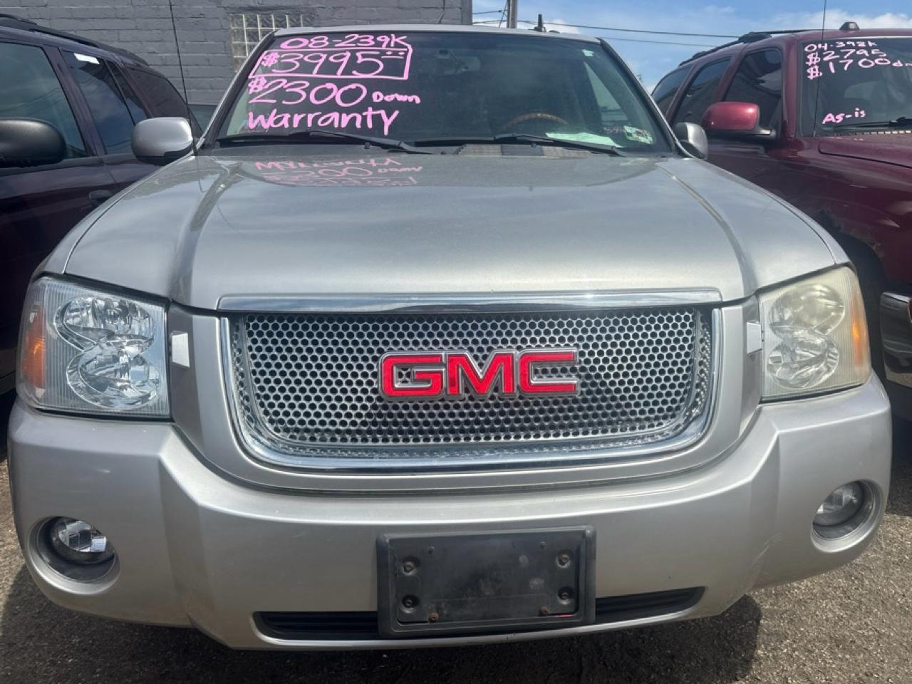 GMC Envoy XL Denali 4WD 2008