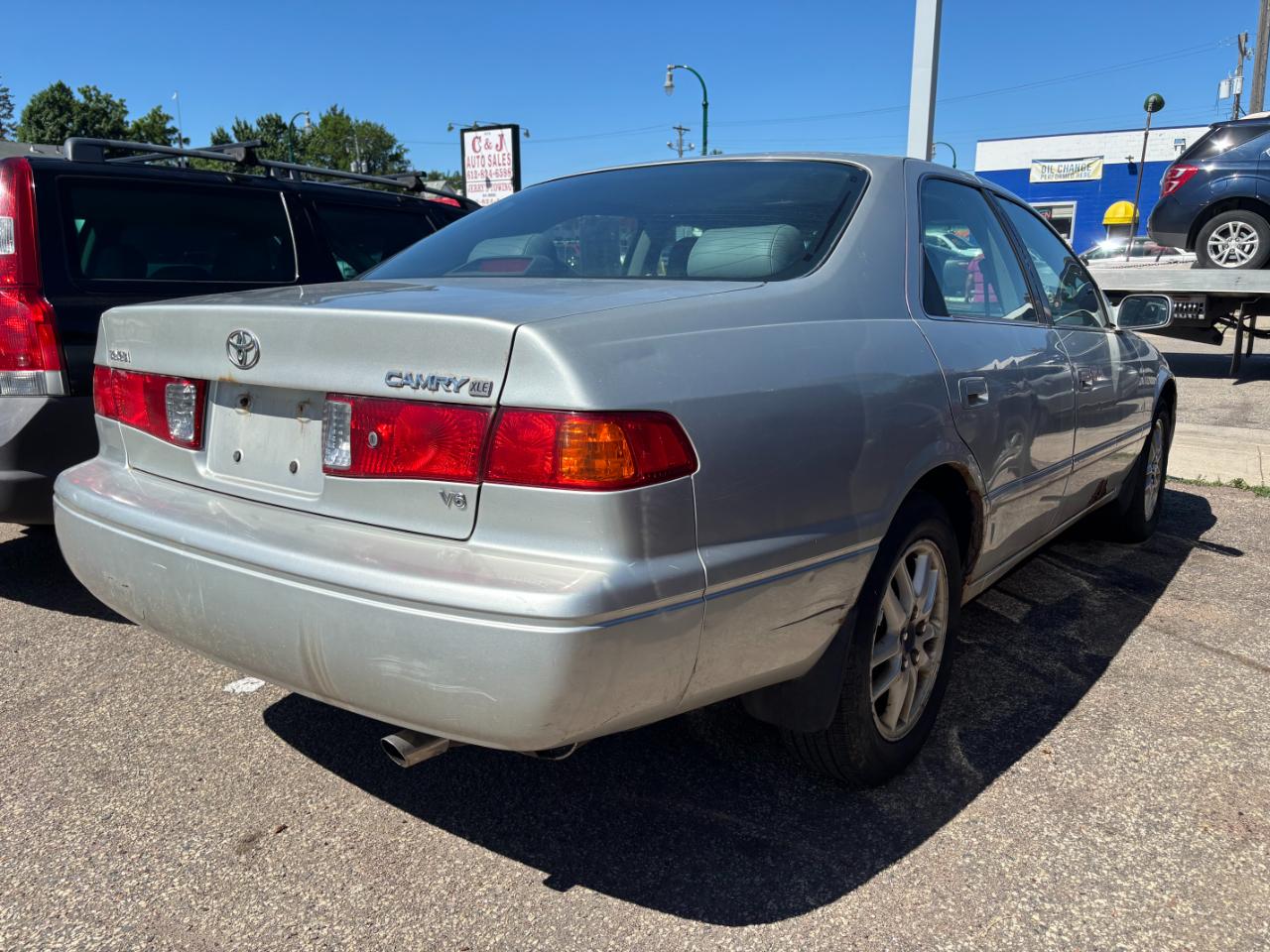 Toyota Camry XLE V6 2000