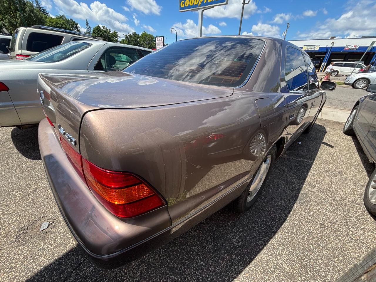 Lexus LS 400 Base 1998