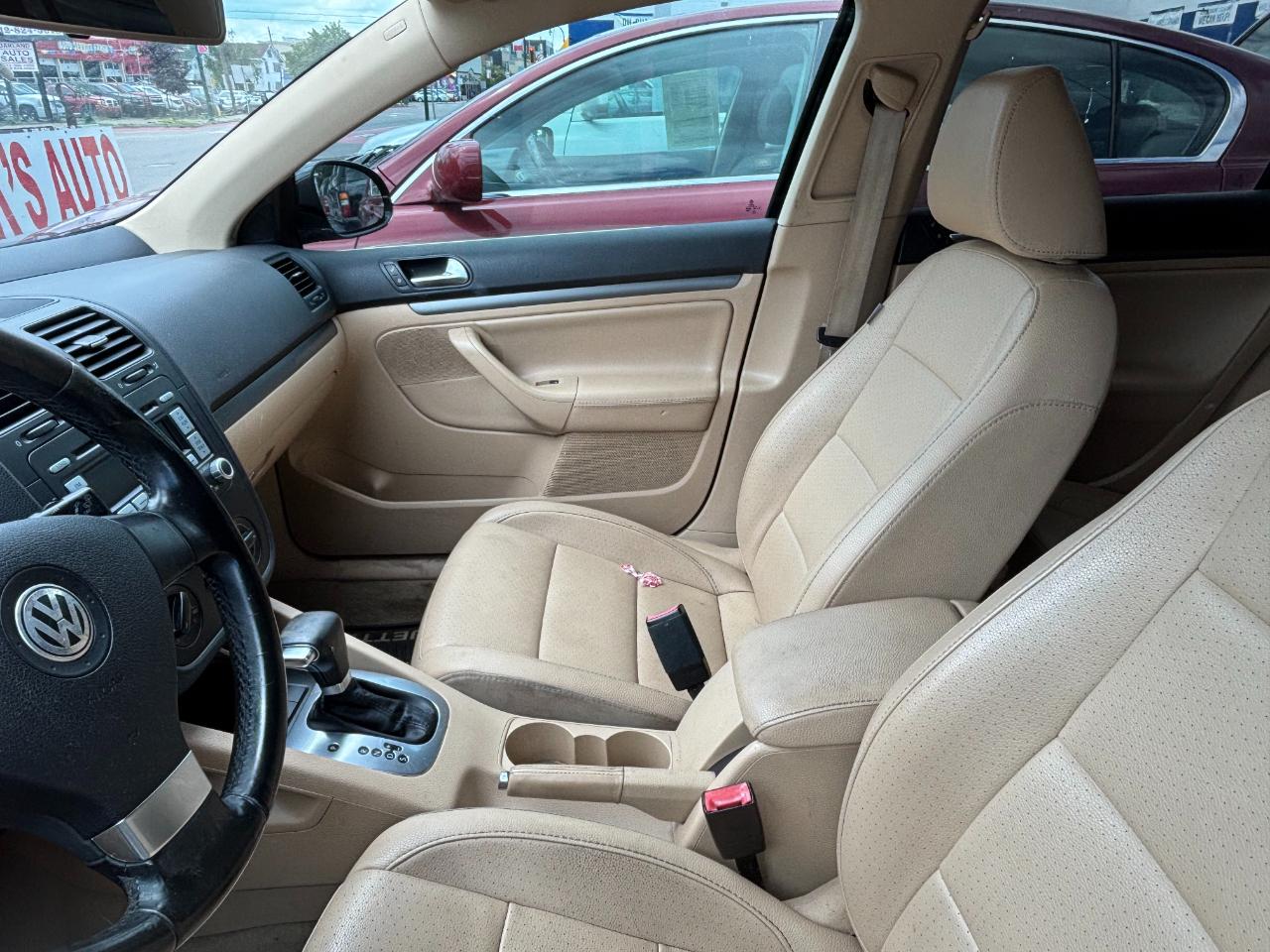Volkswagen Jetta SportWagen SE 2009