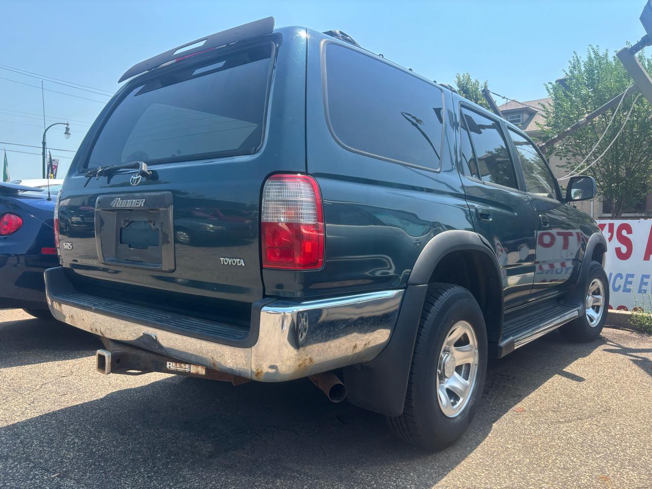 Toyota 4Runner SR5 2WD 1997
