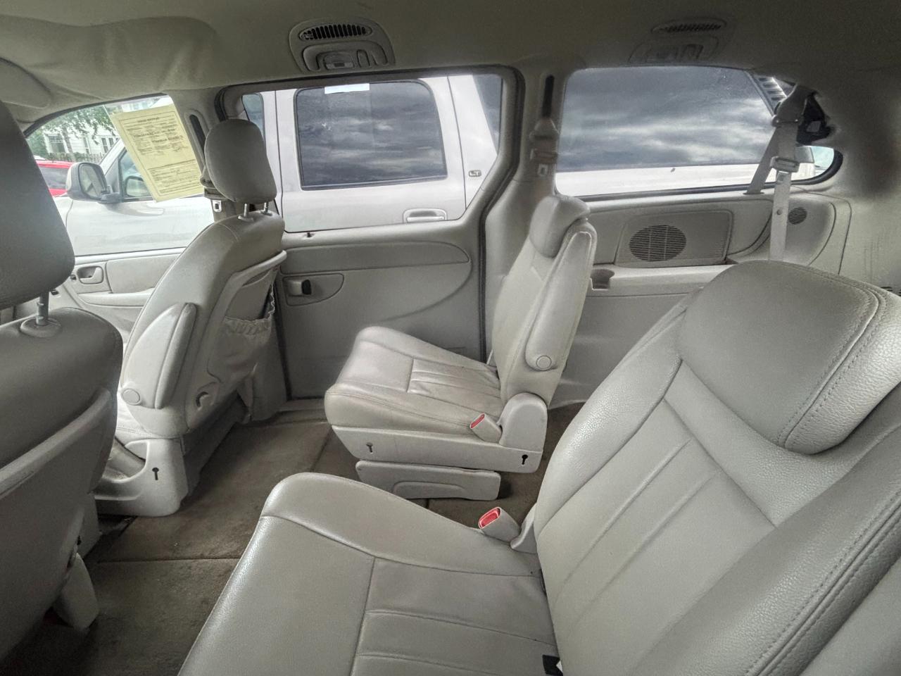 Chrysler Town & Country Touring 2005