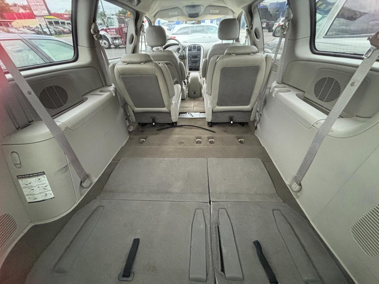 Chrysler Town & Country Touring 2005