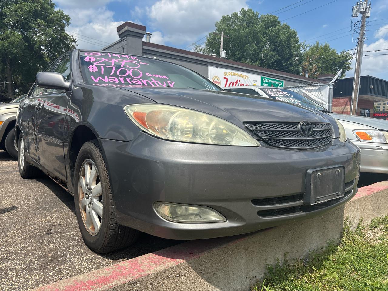 Toyota Camry LE V6 2003