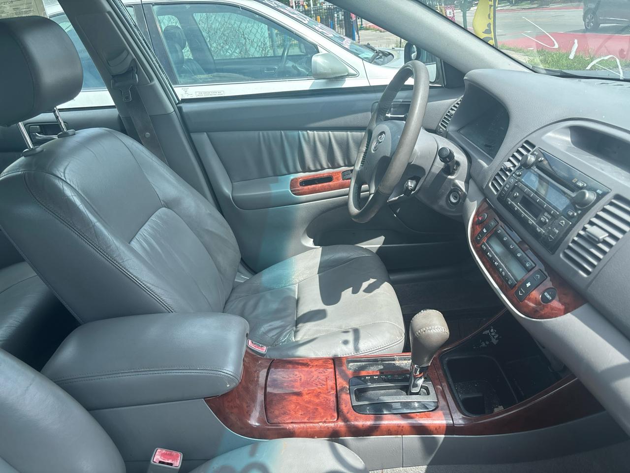 Toyota Camry LE V6 2003