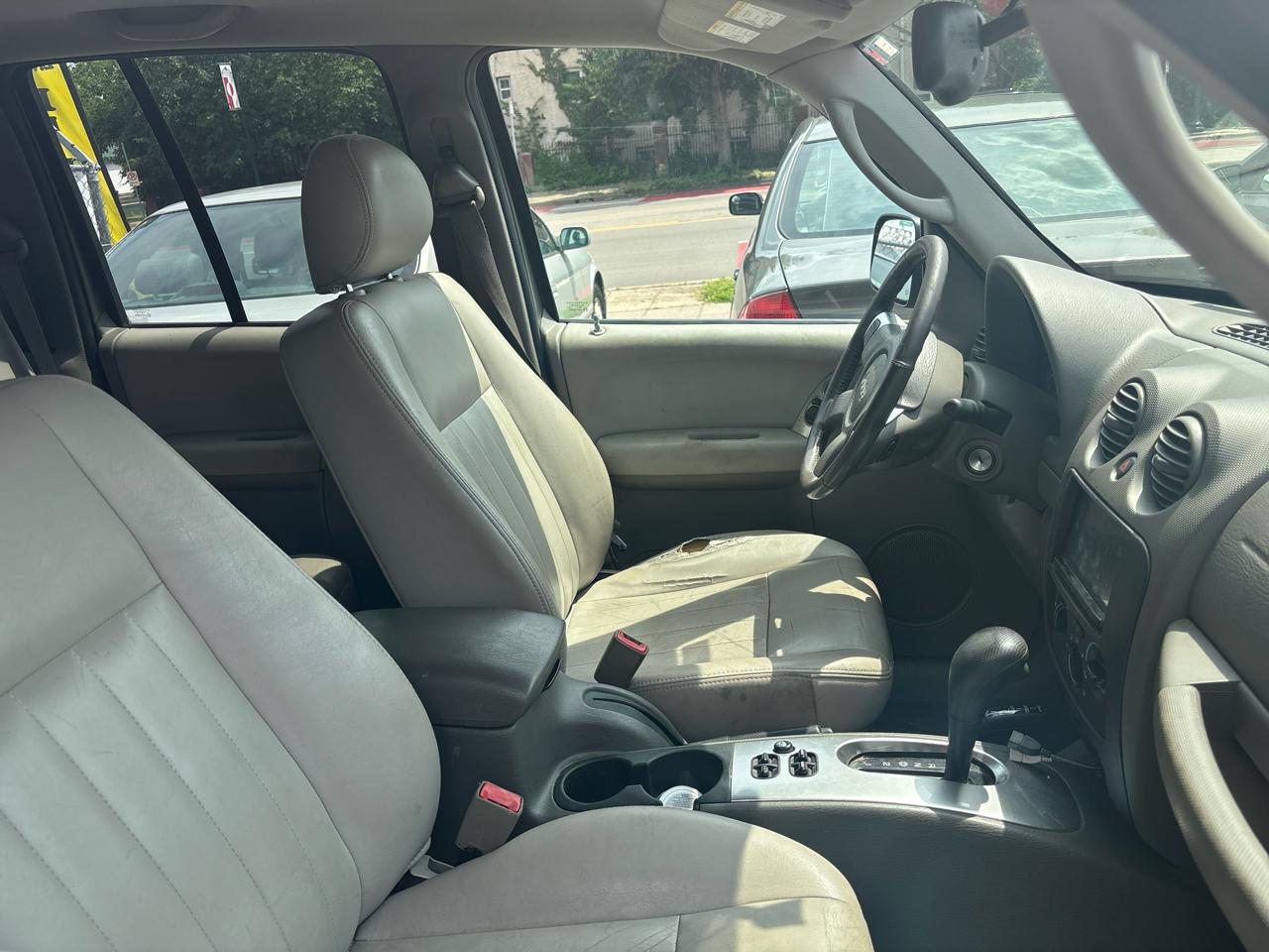 Jeep Liberty Limited 4WD 2005