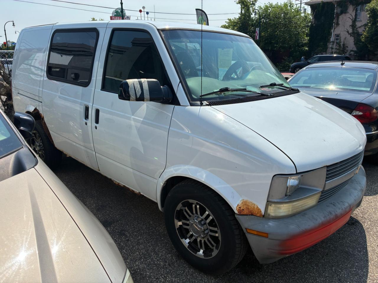 Chevrolet Astro Cargo Van 2WD 2003