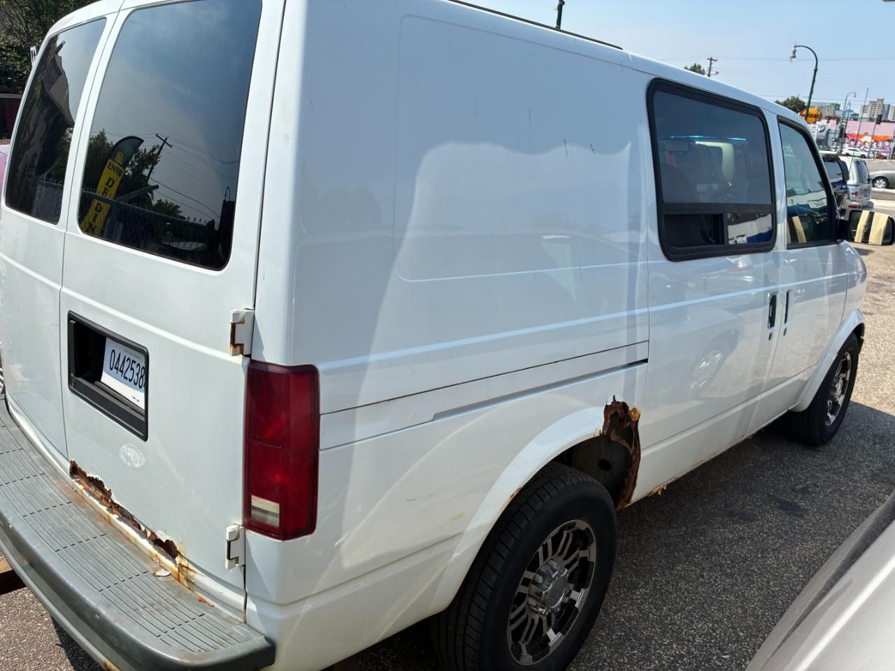 Chevrolet Astro Cargo Van 2WD 2003