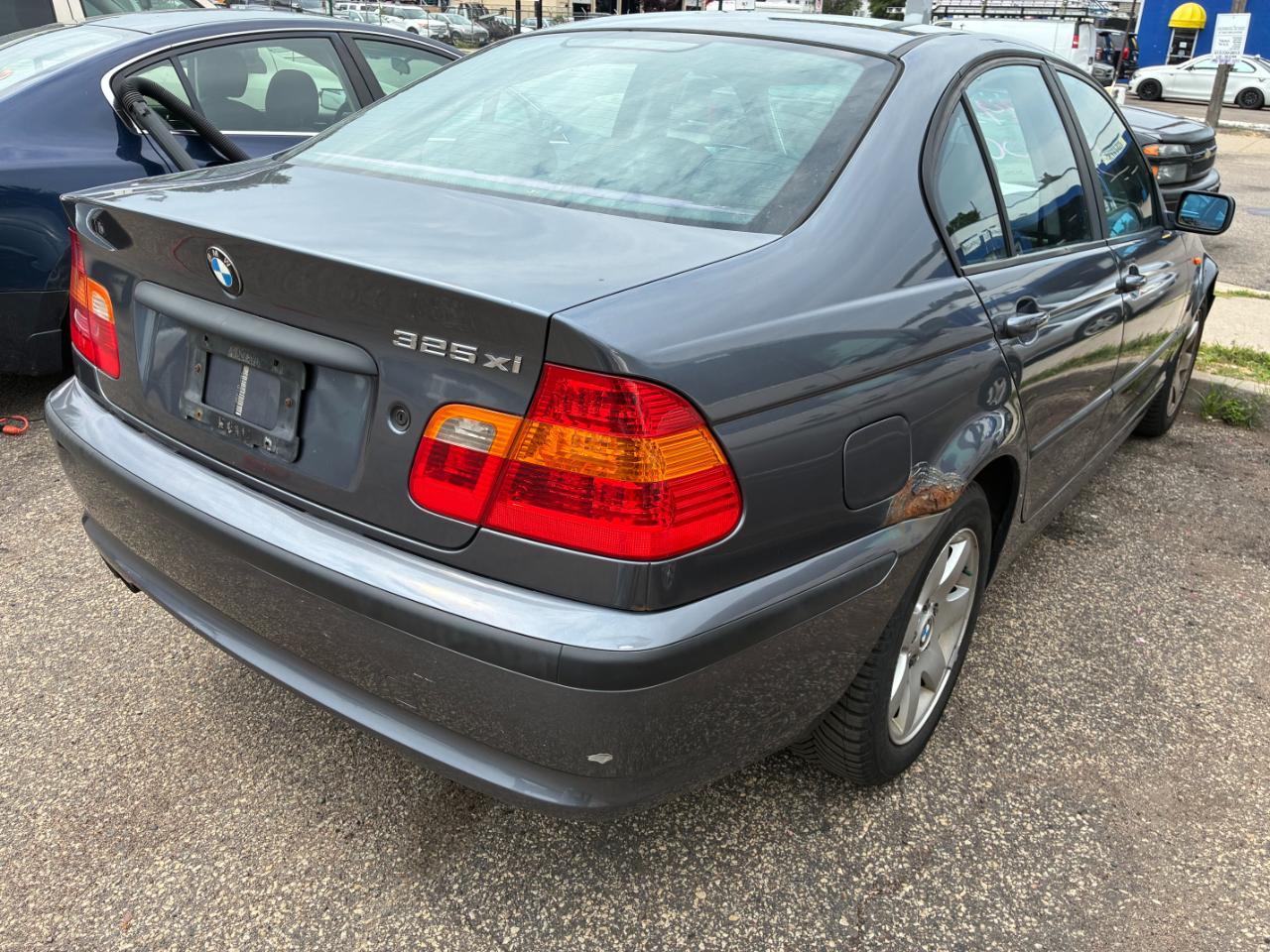 BMW 3-Series 325xi Sedan 2003