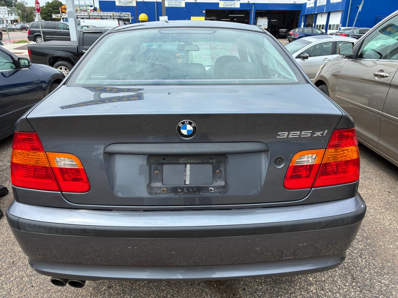 BMW 3-Series 325xi Sedan 2003