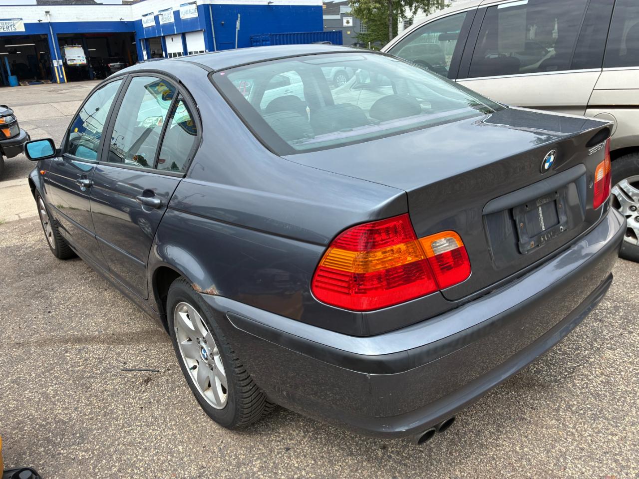 BMW 3-Series 325xi Sedan 2003
