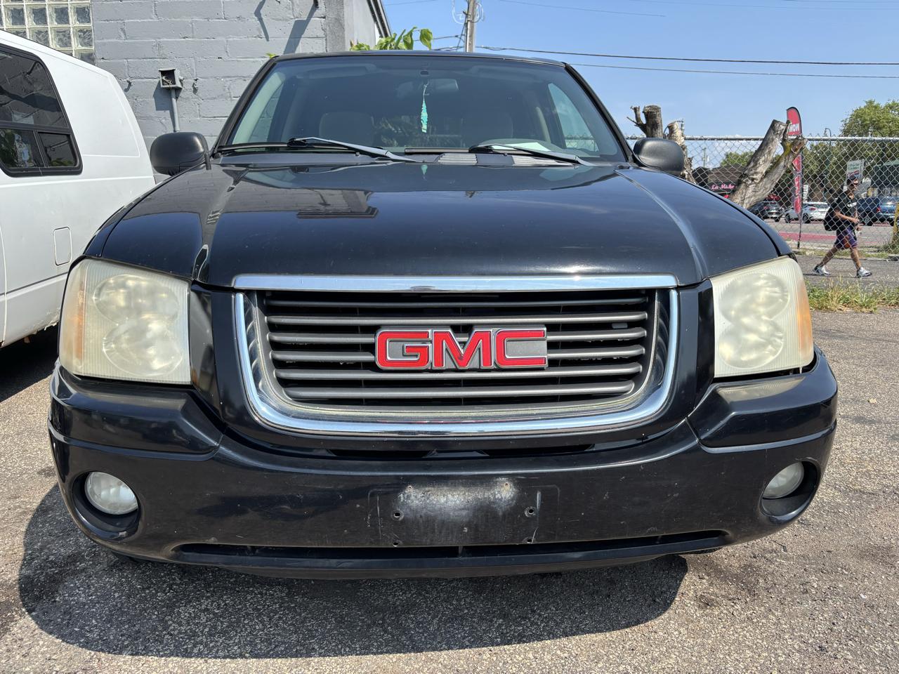 GMC Envoy SLE 4WD 2004