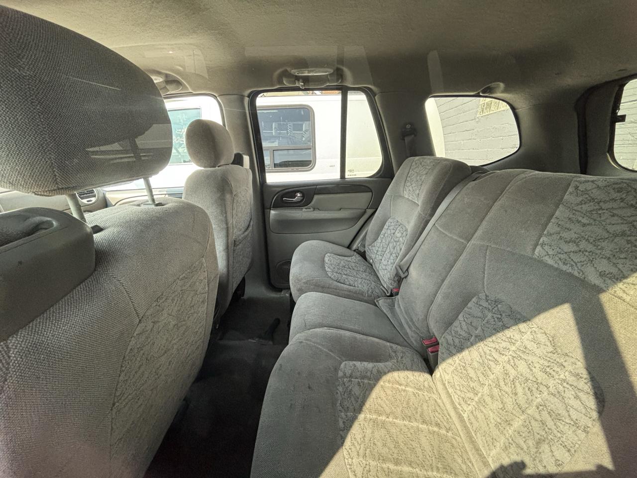 GMC Envoy SLE 4WD 2004