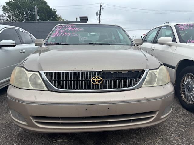 Toyota Avalon XLS 2000