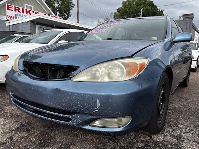 Toyota Camry Standard 2004