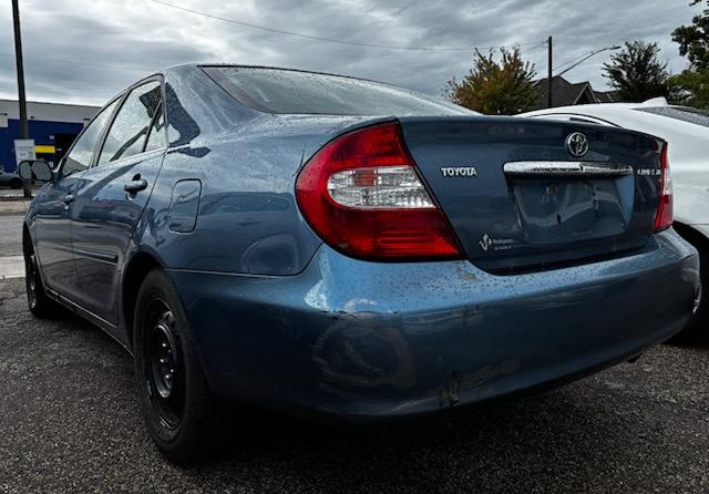 Toyota Camry Standard 2004