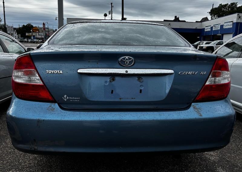 Toyota Camry Standard 2004