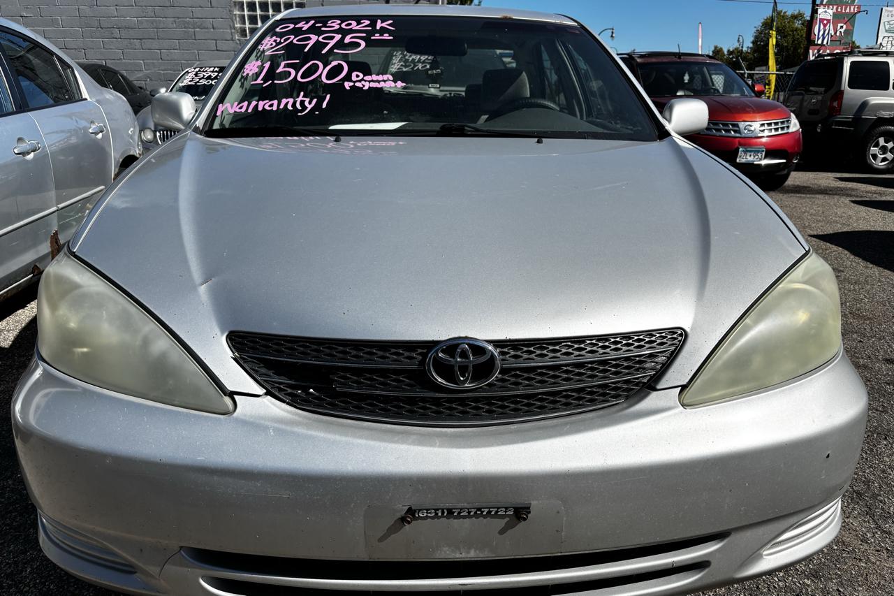 Toyota Camry LE V6 2004