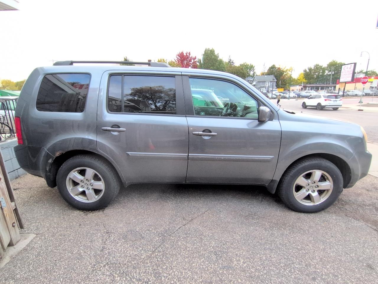 Honda Pilot EX-L 4WD 5-Spd AT 2011