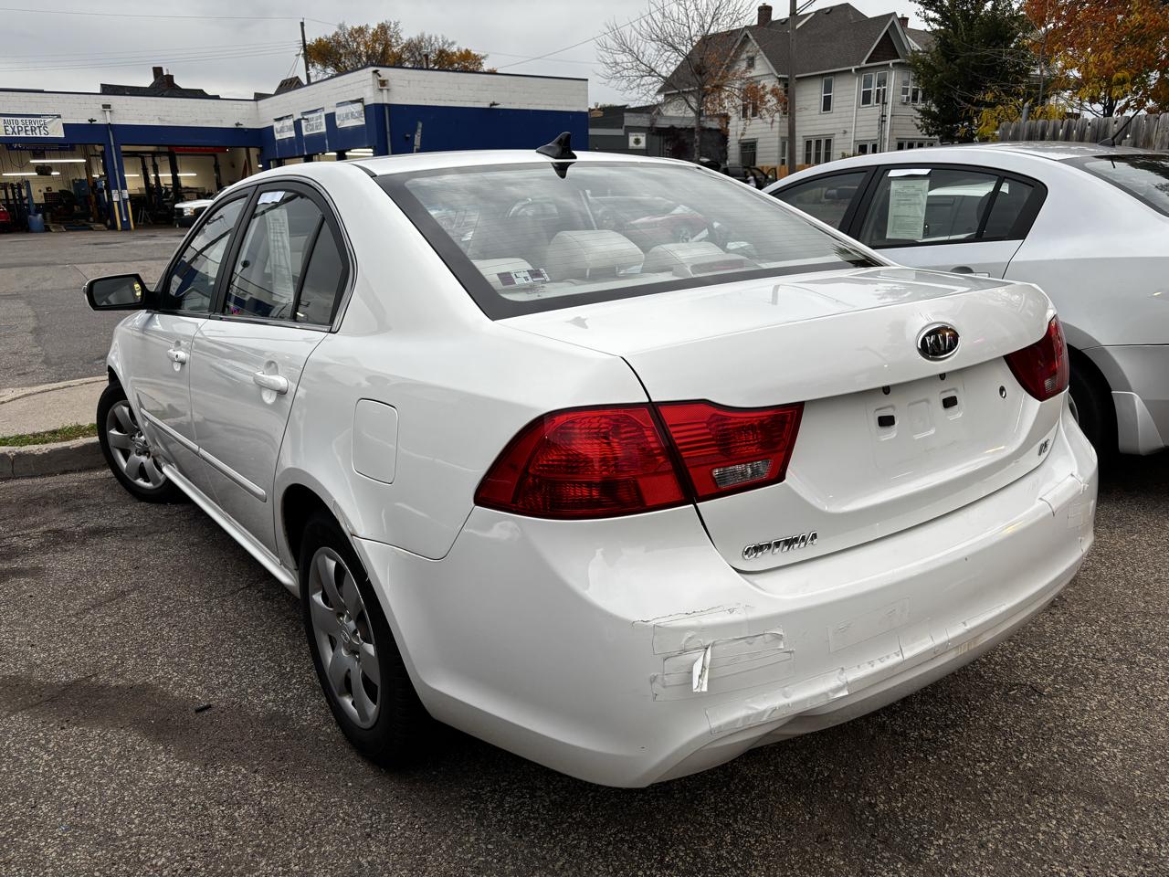 Kia Optima LX 2010