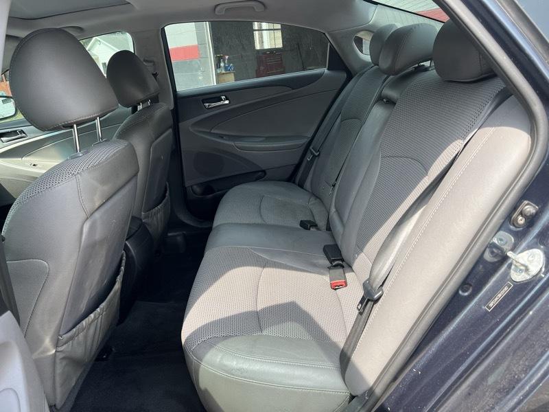 2011 Hyundai Sonata SE - Photo 12