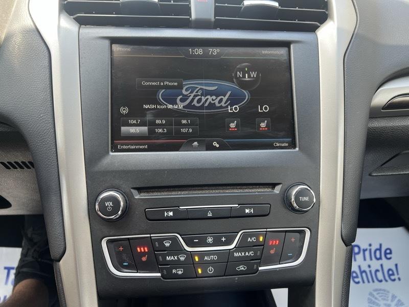 2016 Ford Fusion SE - Photo 12