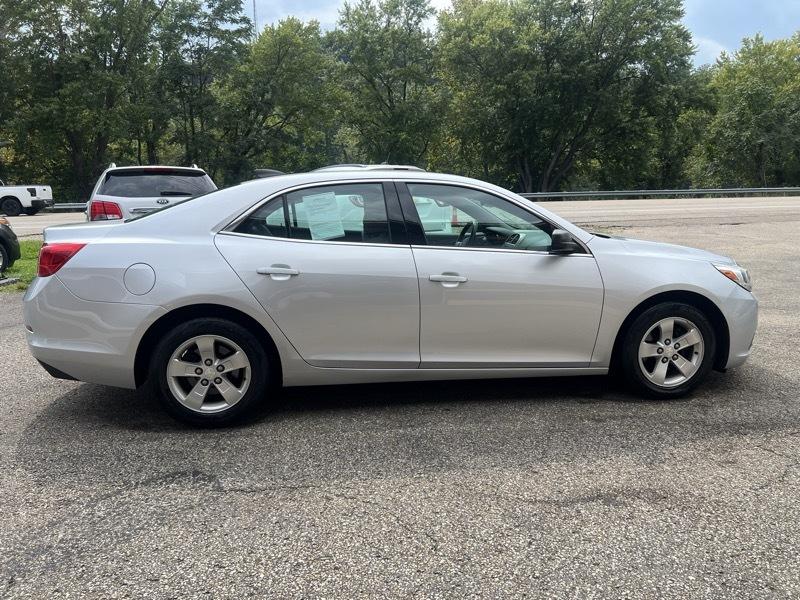 2015 Chevrolet Malibu 1LS - Photo 10