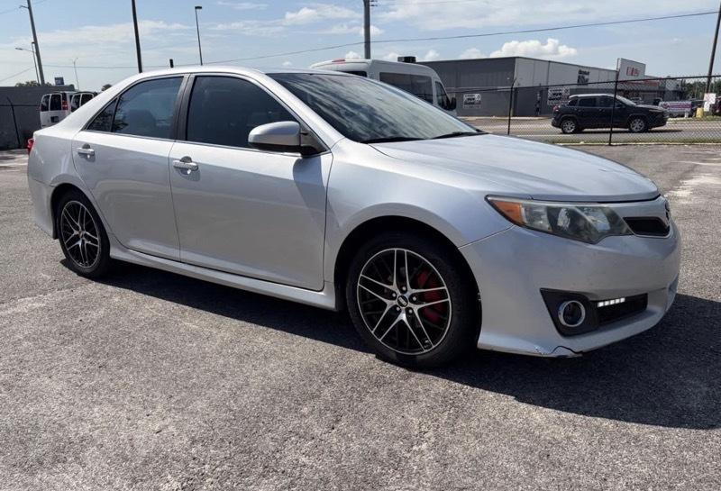 2014 Toyota Camry SE