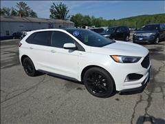 2021 Ford Edge 