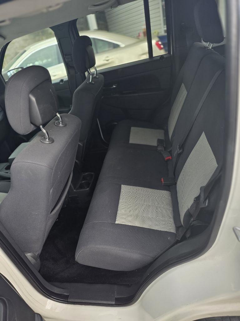 Jeep Liberty Sport 4WD 2010