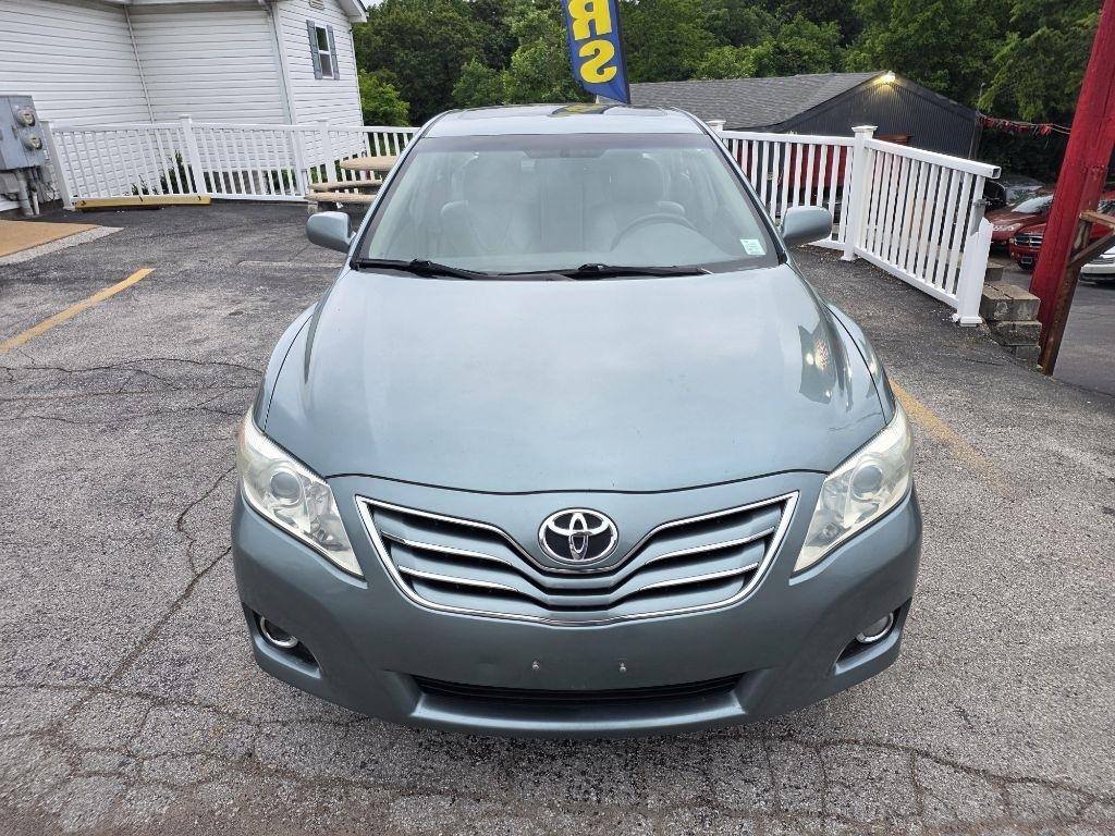 Toyota Camry LE 6-Spd AT 2010