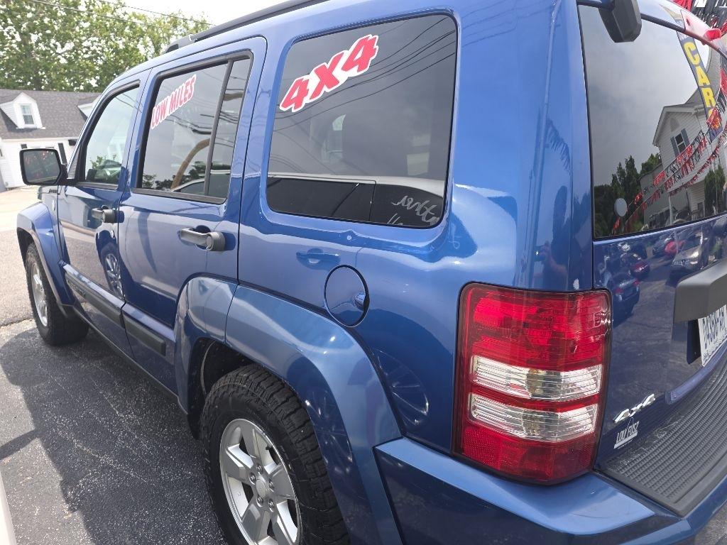 Jeep Liberty Sport 4WD 2010