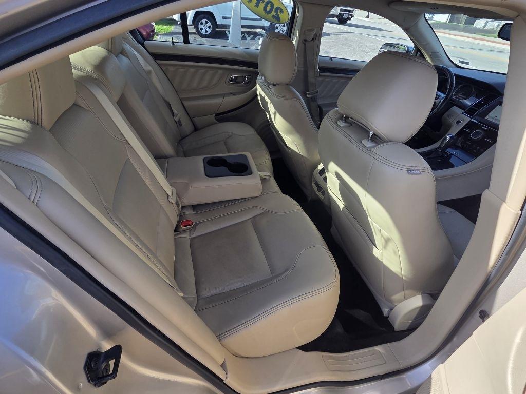 Ford Taurus Limited AWD 2017