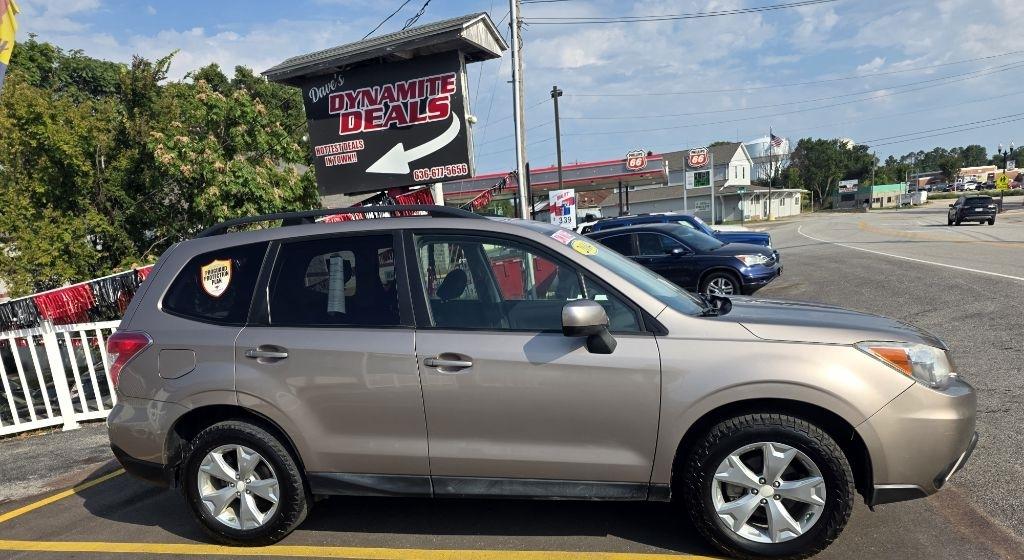 Subaru Forester photo 2