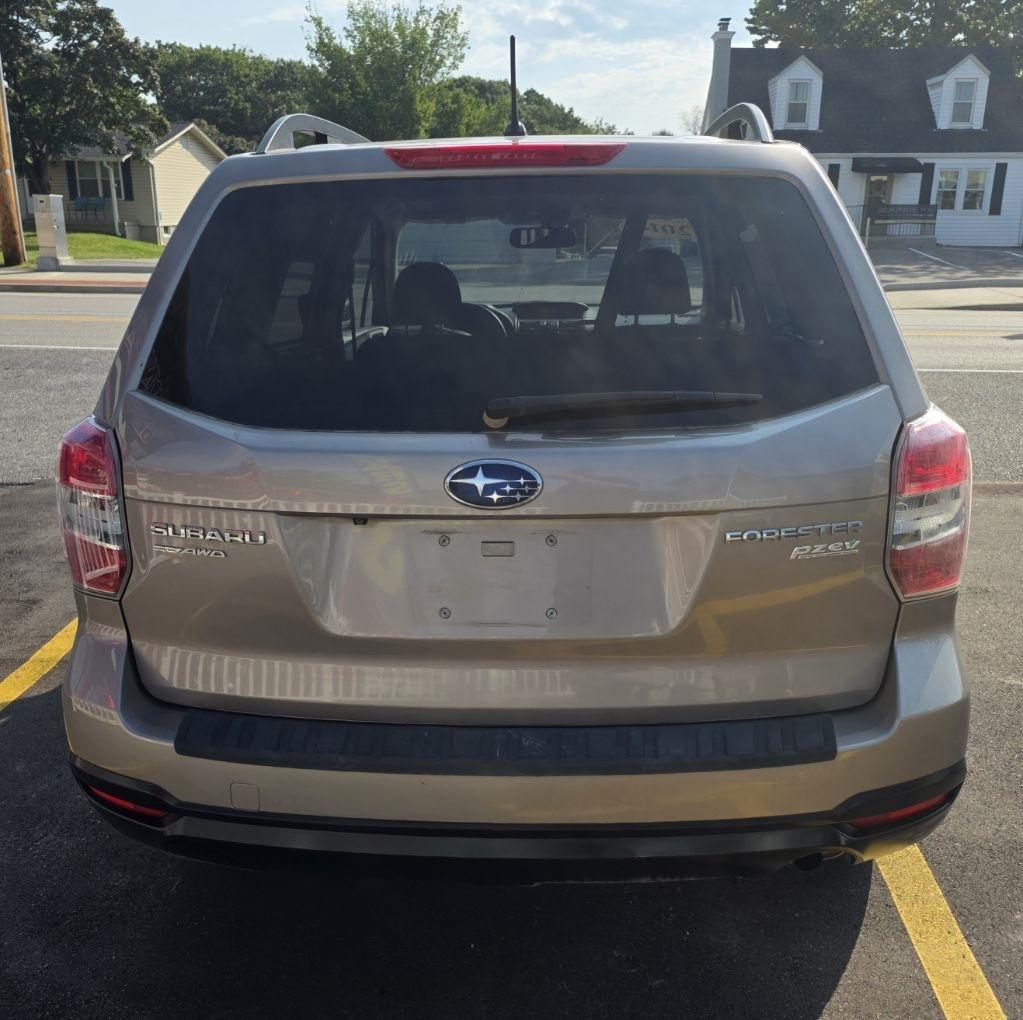 Subaru Forester photo 4
