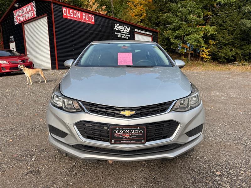 Chevrolet Cruze LS 6M 2018