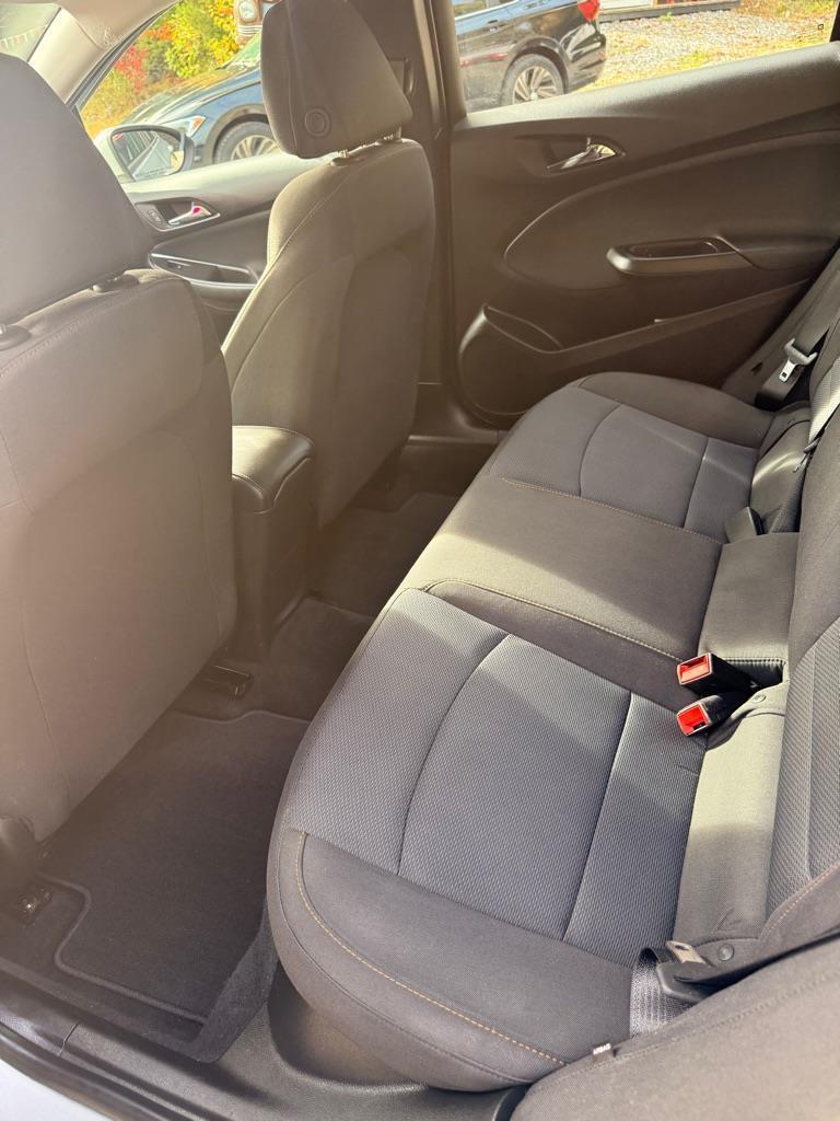 Chevrolet Cruze LS 6M 2018