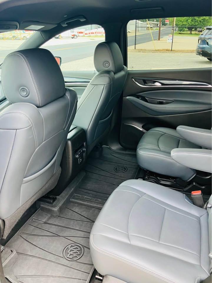 Buick Enclave Essence FWD 2022