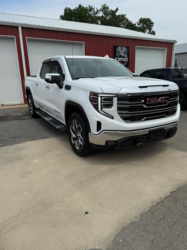 GMC Sierra 1500 4WD Crew Cab 143.5" SLT 2023