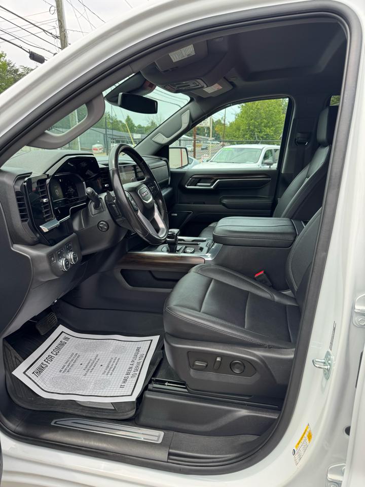 GMC Sierra 1500 4WD Crew Cab 143.5" SLT 2023