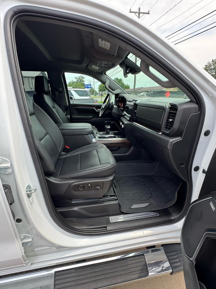 GMC Sierra 1500 4WD Crew Cab 143.5" SLT 2023