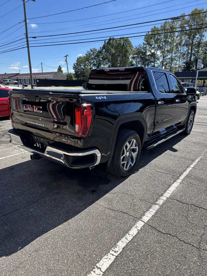 GMC Sierra 1500 4WD Crew Cab 147" SLT 2024