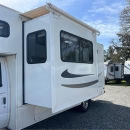 Four Winds 5000  2003