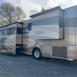 Winnebago Tour  2007