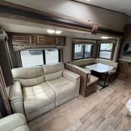 Keystone Cougar  2017