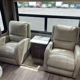 Keystone Cougar  2017