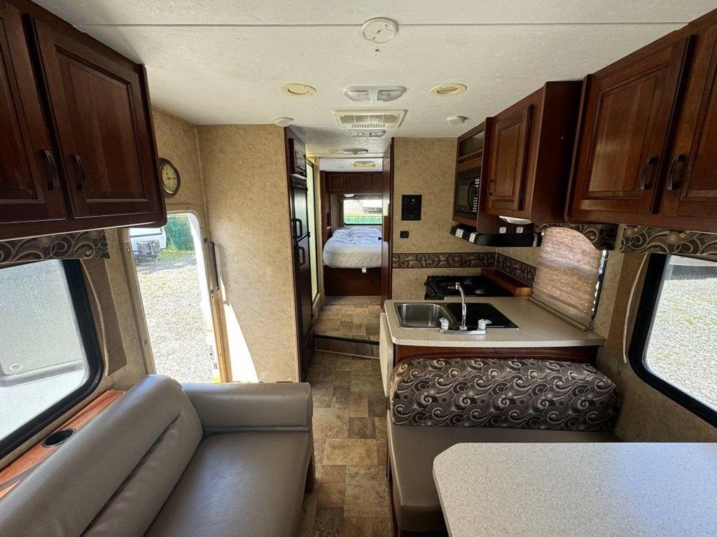 Forest River Sunseeker  2014