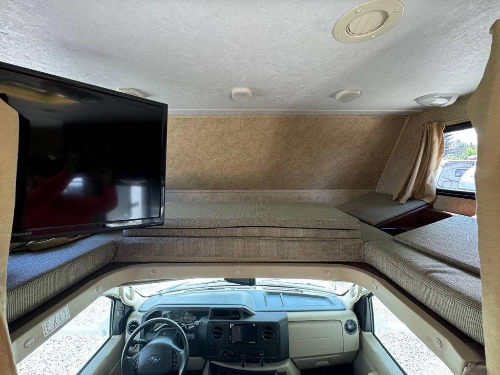 Forest River Sunseeker  2014