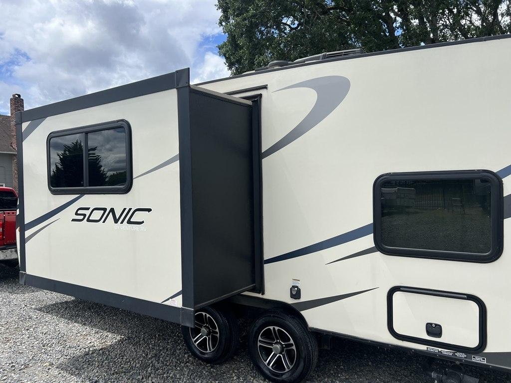 Venture RV Sonic  2017